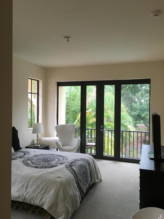 17689 Middlebrook Way, Boca Raton, FL 33496