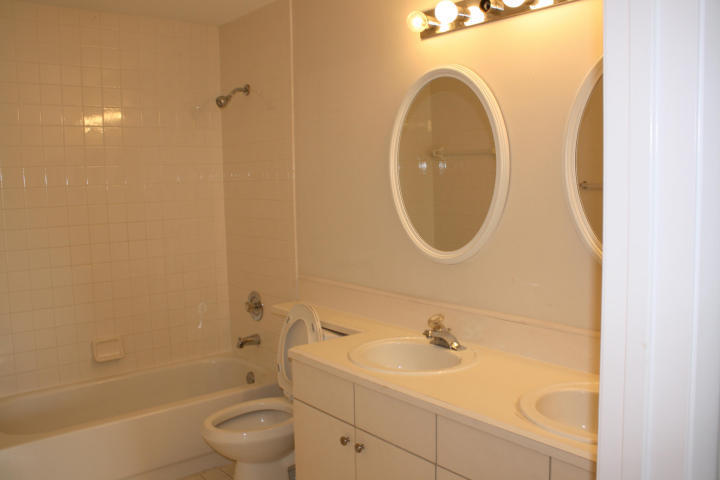 10548 BUTTONWOOD LAKE DR, Boca Raton, FL 33498