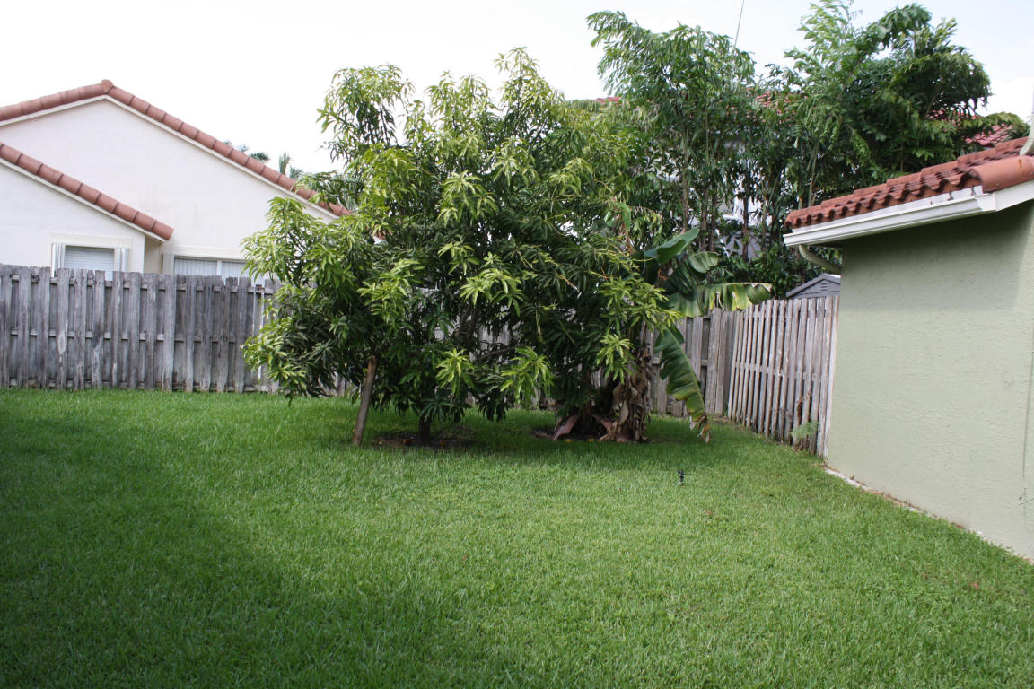 10812 BUTTONWOOD LAKE DR, Boca Raton, FL 33498