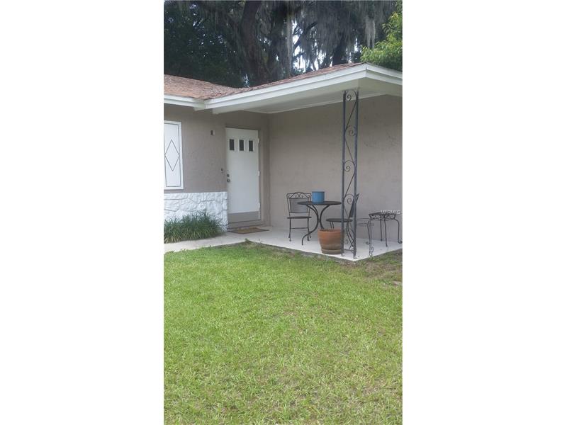 564 Robin Hill Circle, Brandon, FL 33510