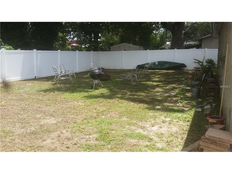 564 Robin Hill Circle, Brandon, FL 33510