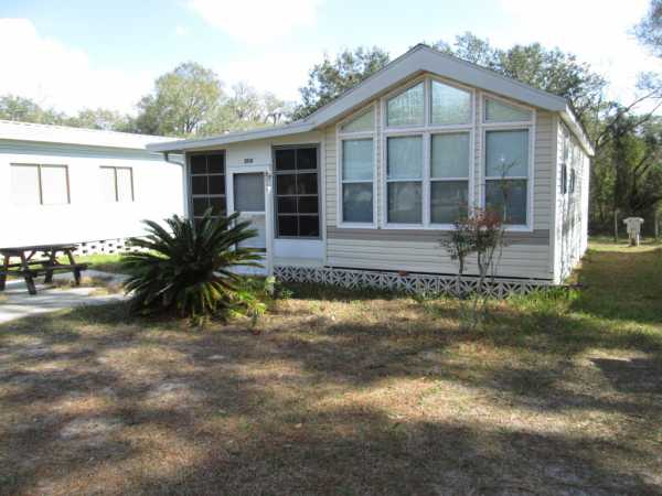 Red Oaks Carefree RV Resort5551 SW 18th Terrace Bushnell, FL 33513