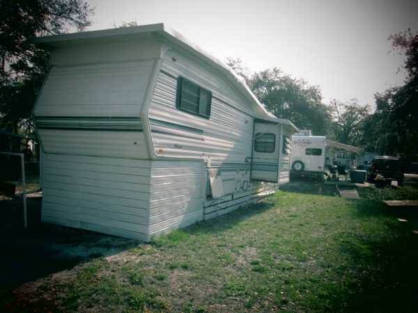 Red Oaks Carefree RV Resort5551 SW 18th Terrace Bushnell, FL 33513