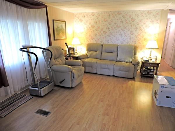 Dogwood Mobile Home Park506 W. Noble Ave Lot 112Bushnell, FL 33513