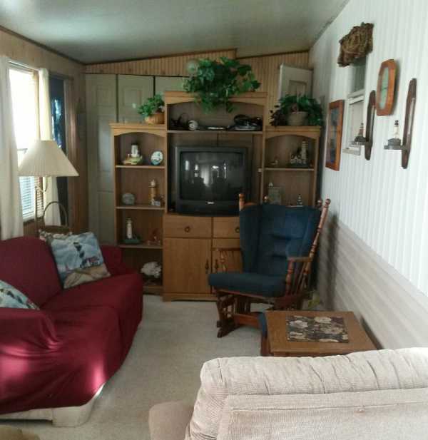 Waters Edge Carefree RV Resort39146 Otis Allen Road Zephyrhills, FL 33540