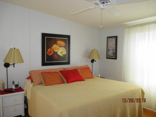 Forest Lake EstatesLOT 593 NON SHAREZephyrhills, FL 33540