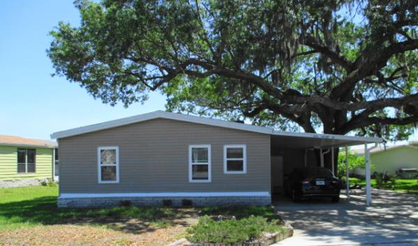 Forest Lake EstatesLOT 114 LAKE FRONT HOMEZephyrhills, FL 33540