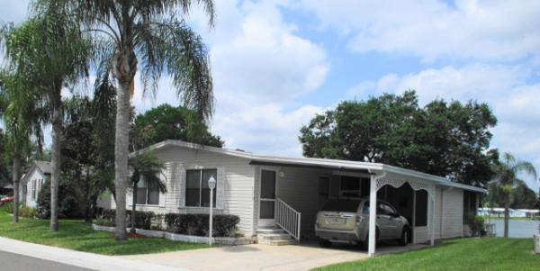 Forest Lake EstatesLOT 185 LAKE FRONT HOMEZephyrhills, FL 33540