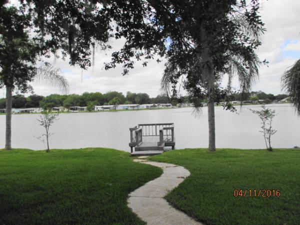 Forest Lake EstatesLOT 185 LAKE FRONT HOMEZephyrhills, FL 33540
