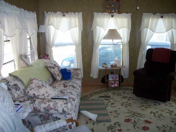 Rainbow Village Carefree RV Resort37520 Birchcrest Lane Zephyrhills, FL 33541
