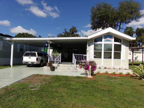 Southern Charm Carefree Community37811 Chancey Road Zephyrhills, FL 33541