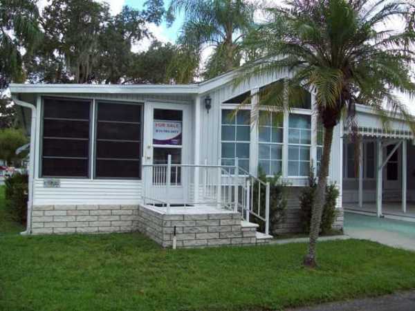 Southern Charm Carefree Community37811 Chancey Road Zephyrhills, FL 33541