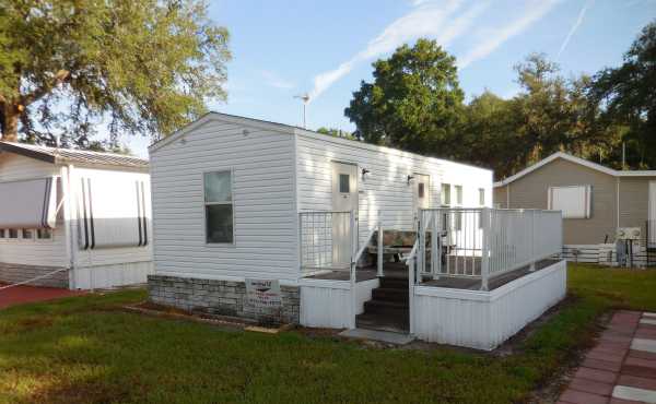 Sweetwater Carefree Community37647 Chancey Road Zephyrhills, FL 33541