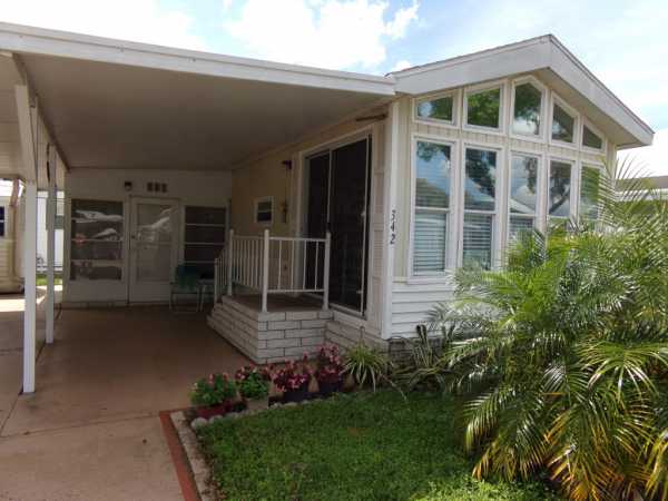 Southern Charm Carefree Community37811 Chancey Road Zephyrhills, FL 33541