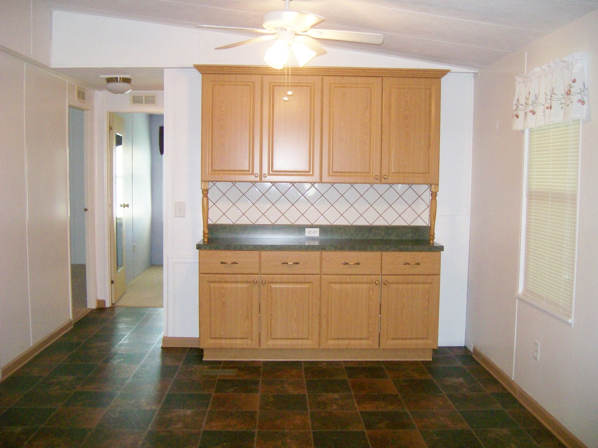 5550 REGAL WAY, Zephyrhills, FL 33541