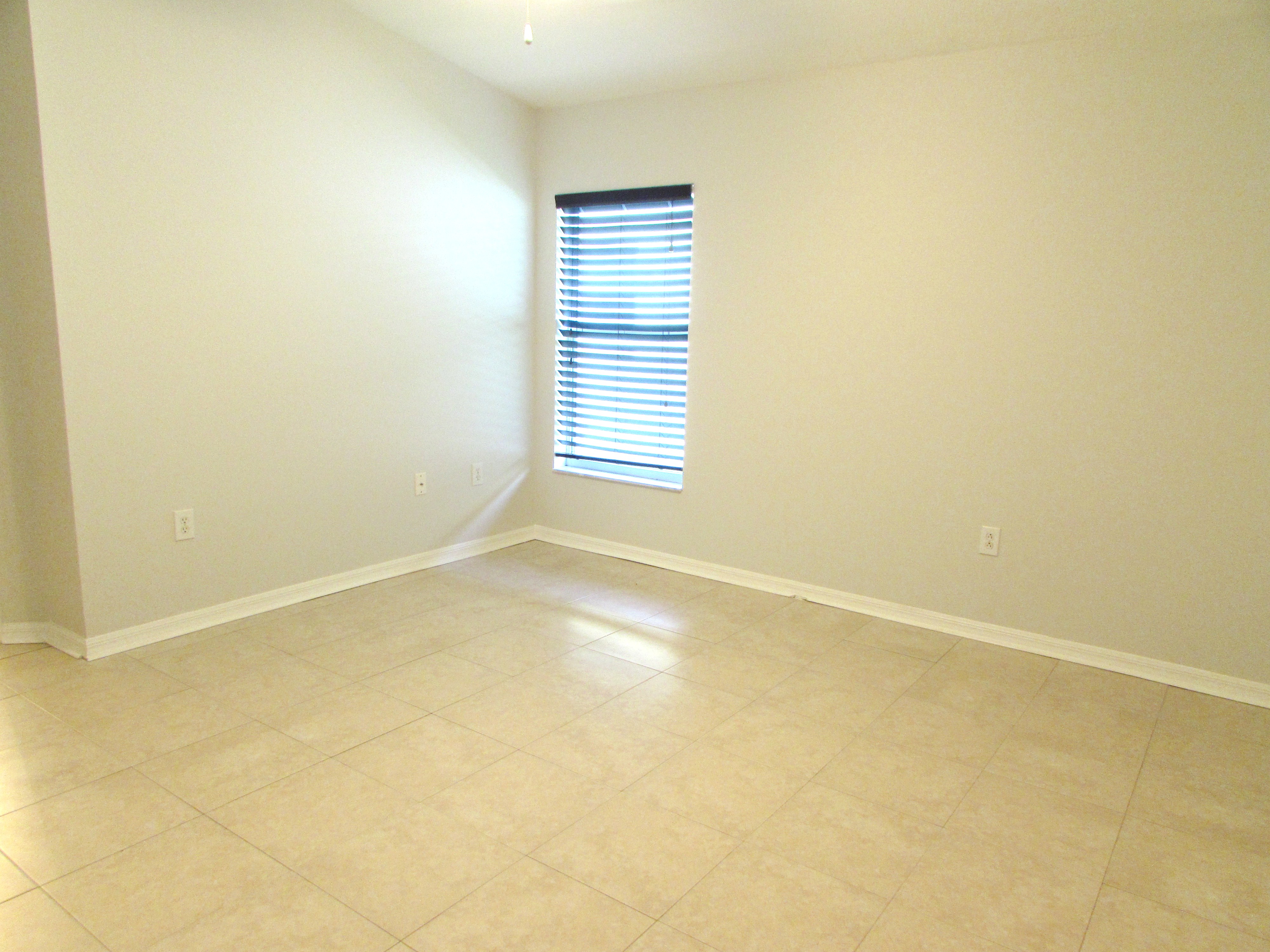 34646 Birchmont Lane, Zephyrhills, FL 33541
