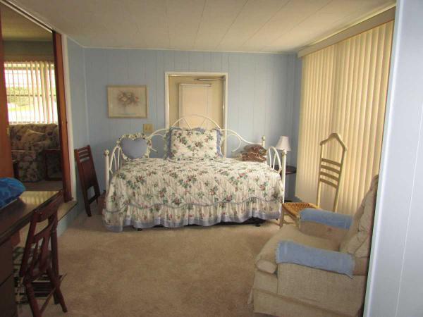 Florida Villas Mobile Home Park 37953 PONCON CIRCLEZephyrhills, FL 33542