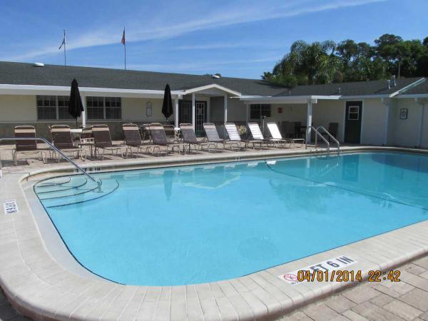 Palm Tree Acres Mobile Home Park4826 GOLDFINICH DR.Zephyrhills, FL 33542