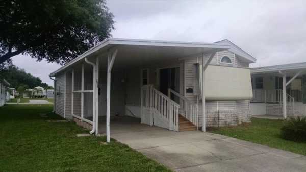 Majestic Oaks Carefree RV Resort39736 Cog Hill Loop Zephyrhills, FL 33542