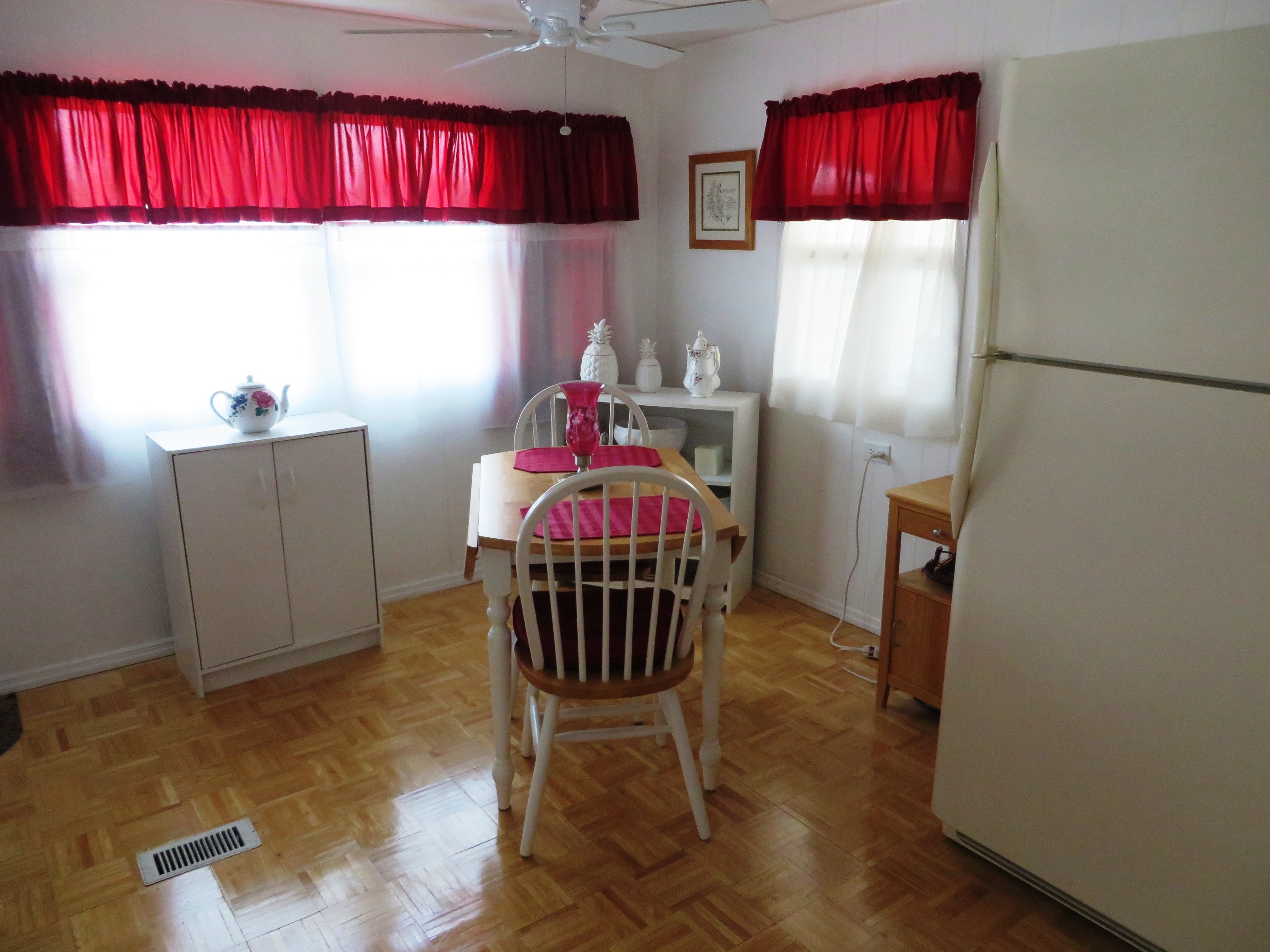37136 SANDRA AVE, Zephyrhills, FL 33542