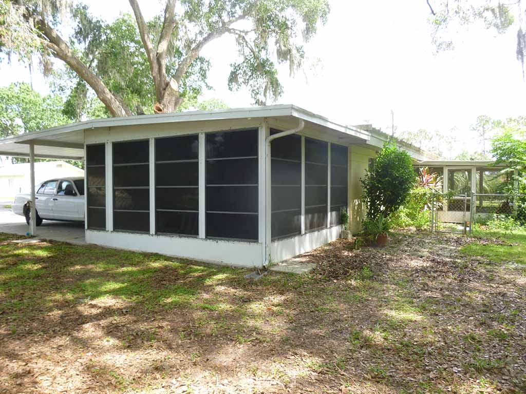 5712 20th St, Zephyrhills, FL 33542