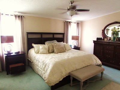6123 Ridgeway Dr, Zephyrhills, FL 33542