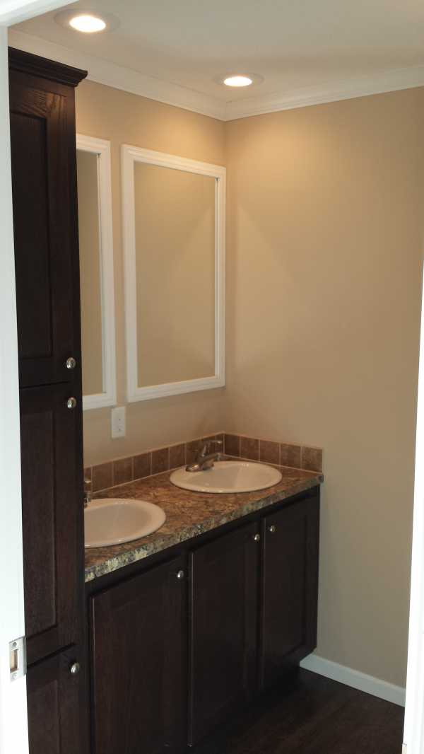 The Oaks at Countrywood 3243 Bending Oak DrivePlant City, FL 33563