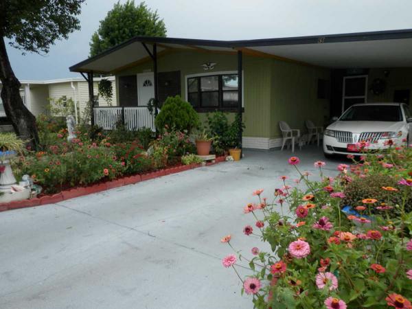 The Meadows and Arbors at Countrywood37 South MeadowsPlant City, FL 33565