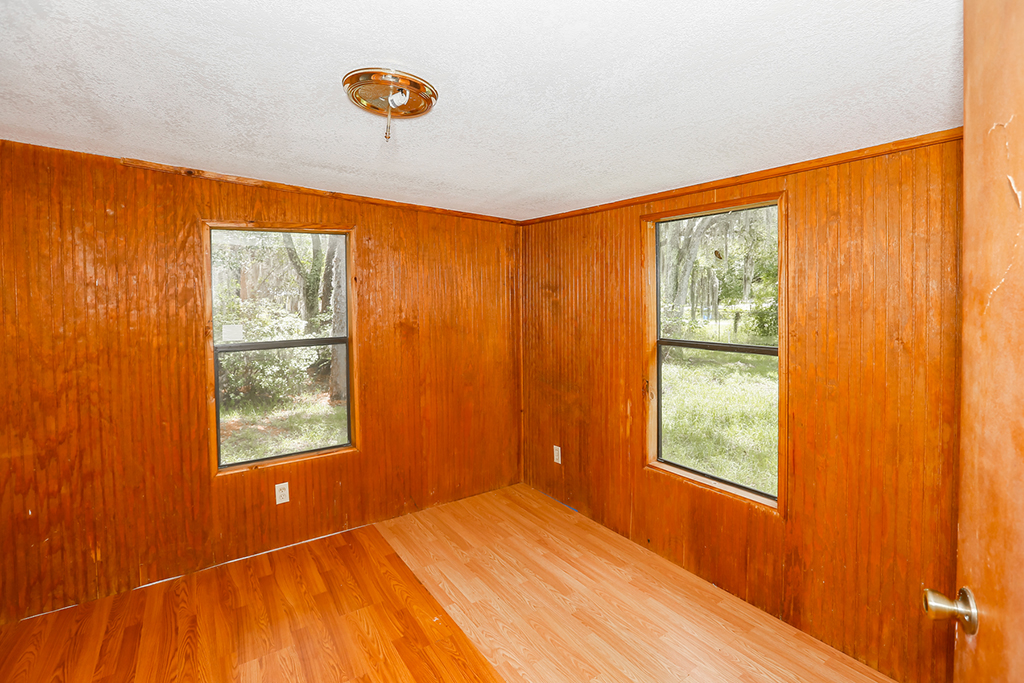 417 Wiggins Rd S, Plant City, FL 33566