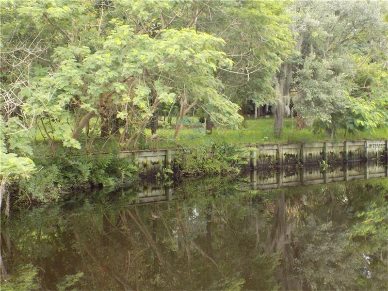 8615 PARKWAY CIRCLE, Riverview, FL 33569