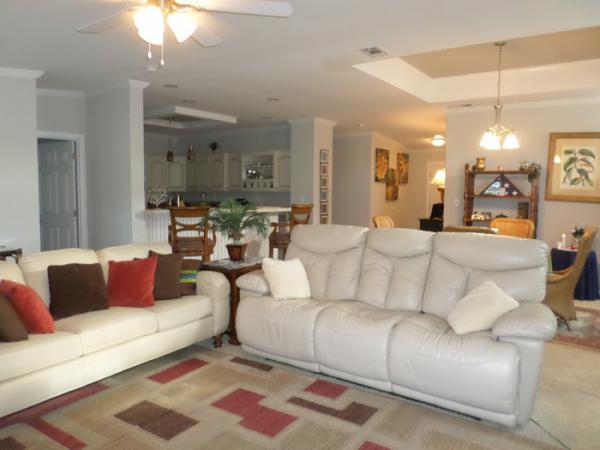Riverside Club2519 Pier DrRuskin, FL 33570