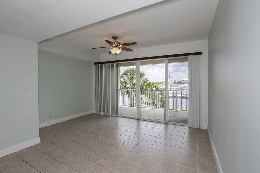 417 Bahia Beach Blvd, Ruskin, FL 33570
