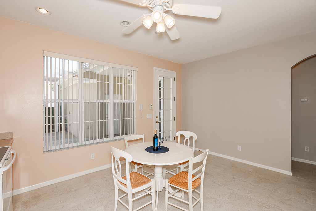 208 Oceania Ct, Apollo Beach, FL 33572