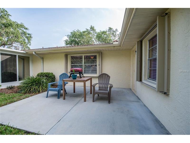 2142 HAILSTONE CIRCLE, Sun City Center, FL 33573