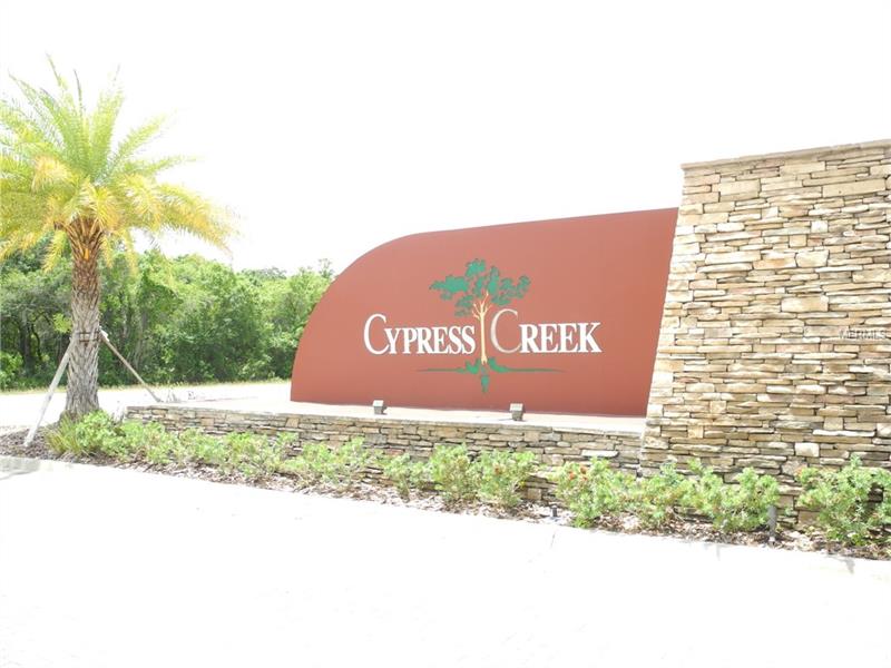8439 HUNTERS FORT LOOP, Ruskin, FL 33573