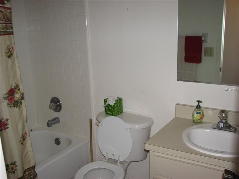 1006 HAREFIELD CIRCLE, Sun City Center, FL 33573