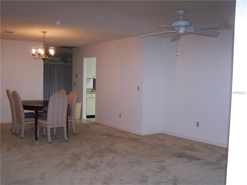 1633 BENTWOOD DRIVE, Sun City Center, FL 33573