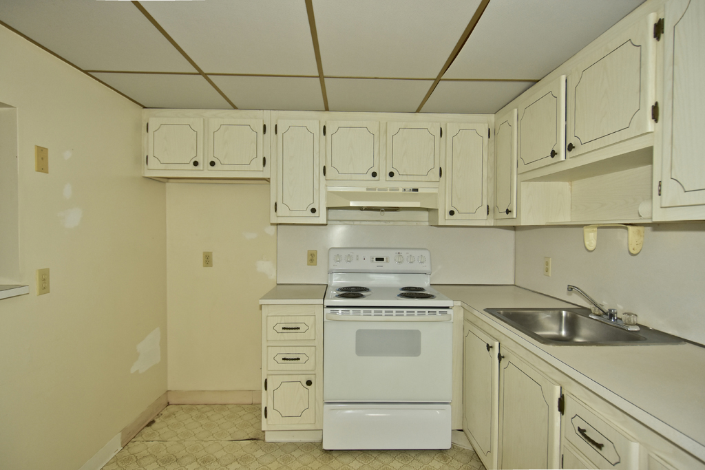 201 Kings Blvd # 23, Sun City Center, FL 33573