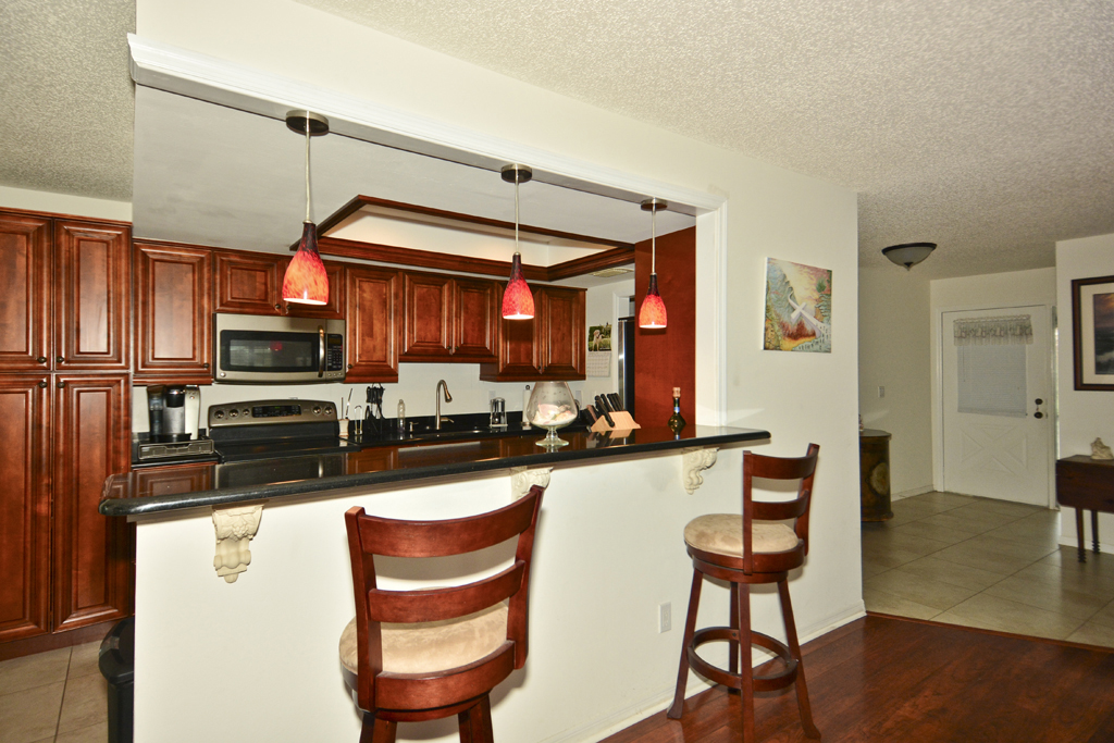 1011 Ardmore Way, Sun City Center, FL 33573