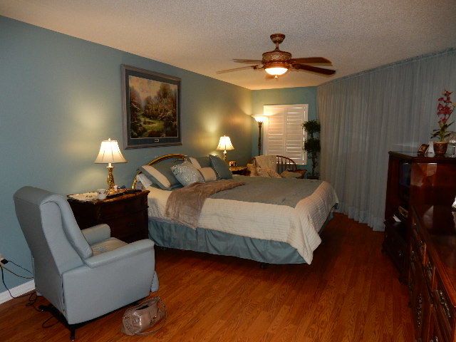 713 Elkhorn Road, Sun City, FL 33573