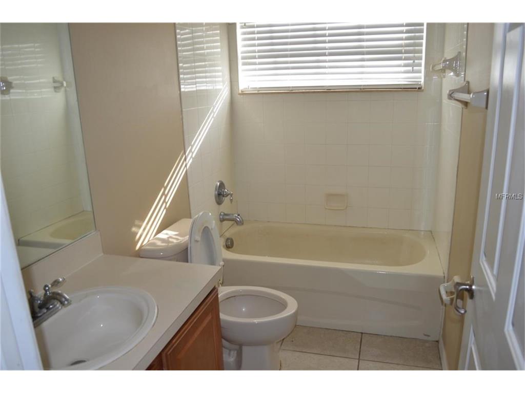 11312 Callaway Pond Dr, Riverview, FL 33579