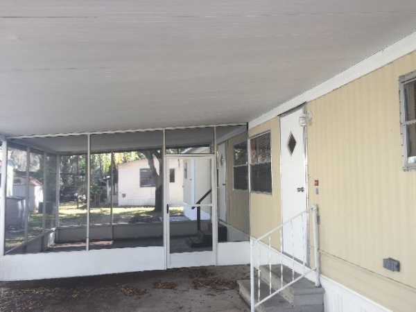 Chateau Forrest Mobile Home Park611 Auxerre CircleSeffner, FL 33584