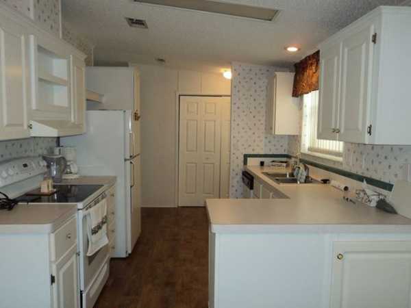 Strawberry Ridge3615 PETTICOAT JUNCTIONValrico, FL 33594