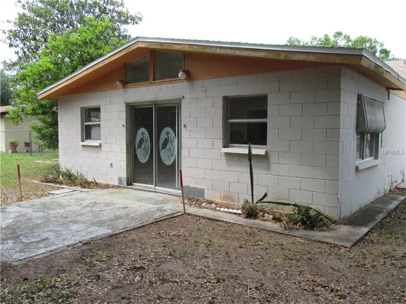 2211 VALLEYBROOK AVENUE, Valrico, FL 33594