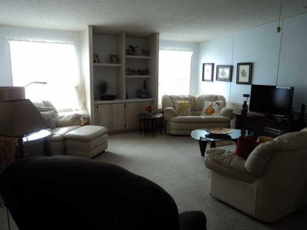 Strawberry Ridge407 BOX CAR WAYValrico, FL 33594