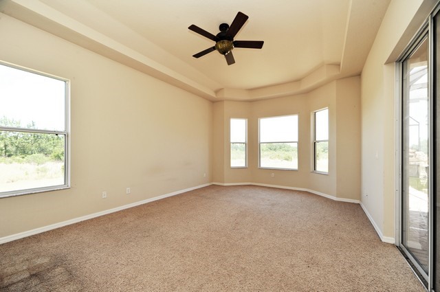 5012 Lake Toscana Drive, Wimauma, FL 33598