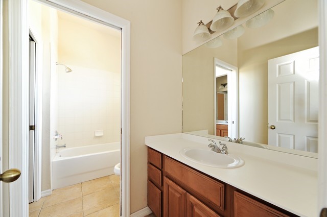 5012 Lake Toscana Drive, Wimauma, FL 33598