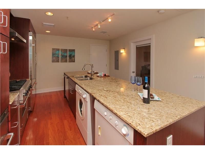 1208 E KENNEDY BOULEVARD, Tampa, FL 33602