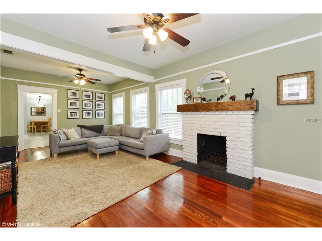 6105 N Suwanee Ave, Tampa, FL 33604