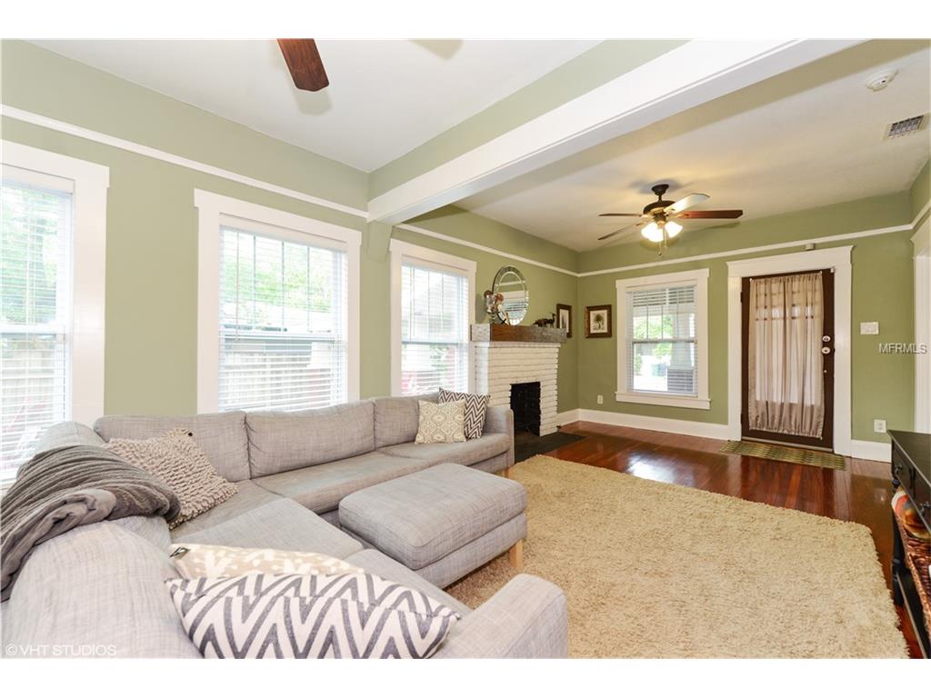 6105 N Suwanee Ave, Tampa, FL 33604